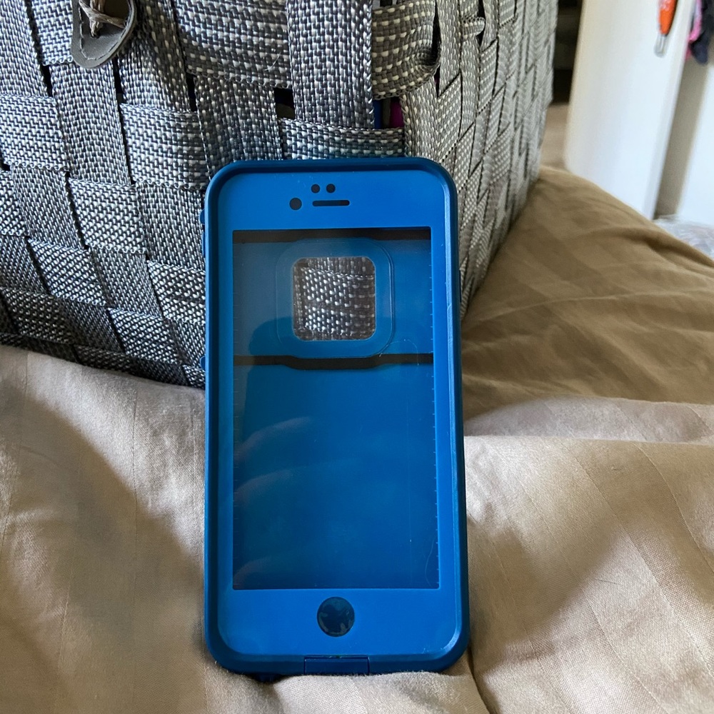 iPhone 6 Lifeproof case